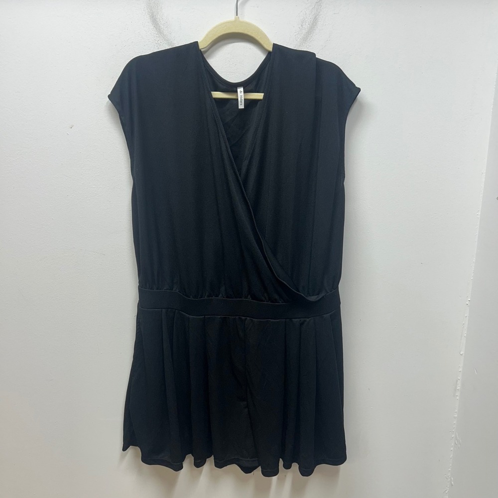 Halara Black Waffle Knit Wrap Front Romper with Pockets Plus Size 1X - Picture 2 of 9